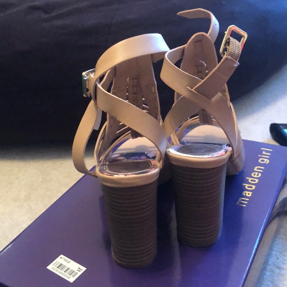 Madden Girl *Almost new* tan block heels size 8 - Picture 3 of 4
